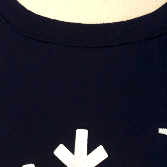 ELLEN TRACY French Terry "JOY" Sweatshirt Navy/Silver Snowflake - Med - EUC - Picture 6 of 14